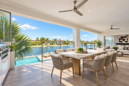 21 Weatherly Avenue, Mermaid Waters, Qld 4218