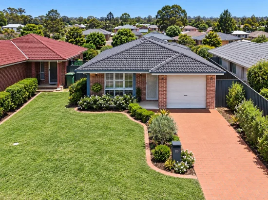 21 Webb Pl, Minto, NSW 2566
