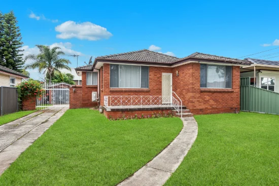 21 Weir Crescent, Lurnea, NSW 2170