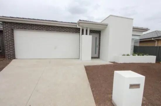 21 Wilmott St, Lucas, Vic 3350