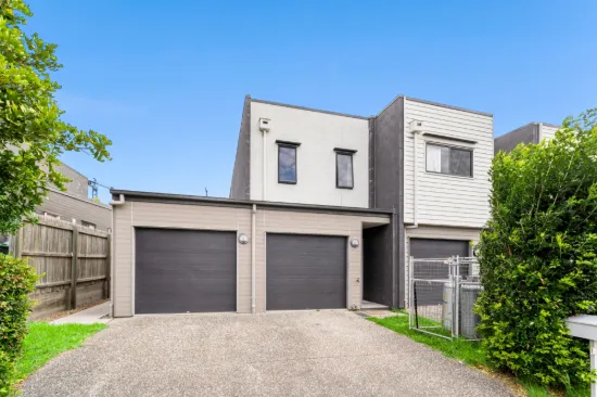 21 Woodroffe Crescent, Redbank Plains, Qld 4301