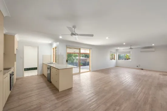 21 Wyncroft Street, Holland Park QLD 4121-Image