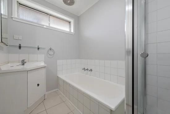 211 Cheltenham Road, Keysborough, Vic 3173-Image