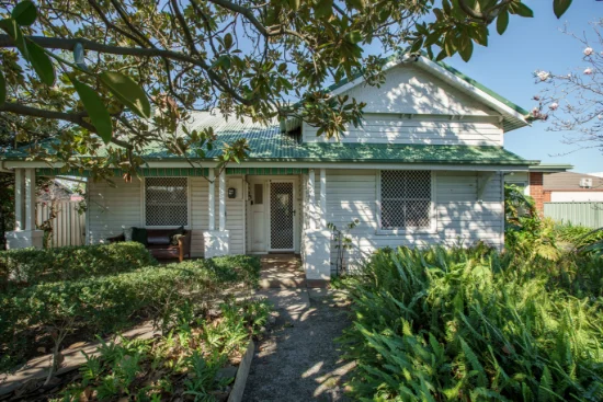 212 BEECHWORTH ROAD, Wodonga, Vic 3690