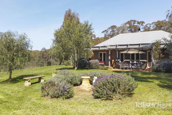 213 Mia Mia Road, Newstead, Vic 3462