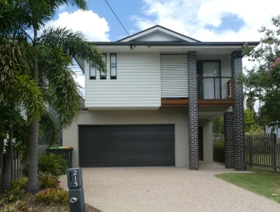 215 Long st East, Graceville, Qld 4075
