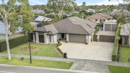 218 Flaxen Hills Road, Doreen, Vic 3754