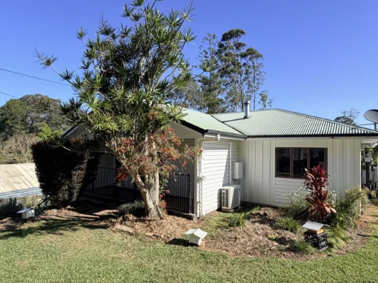 218 Main St, Montville, Qld 4560