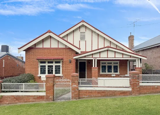 218 Peel Street, Bathurst, NSW 2795