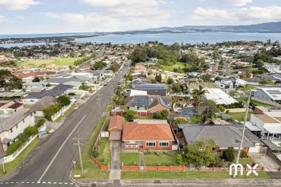 219 Flagstaff Road, Lake Heights, NSW 2502