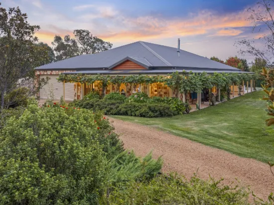 219 Ogilvies Road, Mansfield, Vic 3722