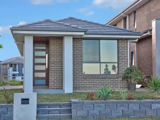 21A Bourne Ridge, Oran Park, NSW 2570