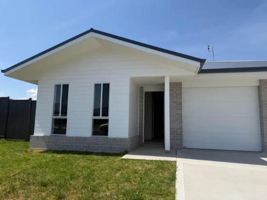 21A Wattle St, Kootingal, NSW 2352 - For Rent
