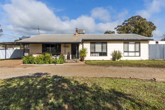 22-24 Bruce Street, Coolamon, NSW 2701