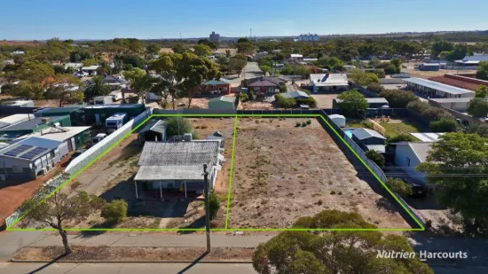 22 & 24 Cummings Street, Merredin, WA 6415