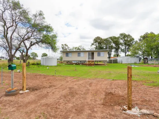 22-24 Oakey Cooyar Road, Kulpi, Qld 4352