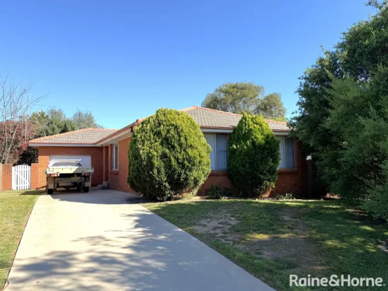 22 Boronia Crescent, Orange, NSW 2800