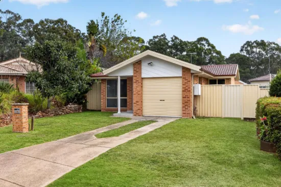22 Briggs Place, St Helens Park, NSW 2560