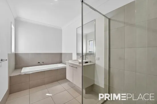 22 BROXBURN CIRCUIT, Spring Mountain, Qld 4300-Image