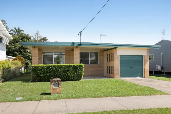 22 Burke Street, Golden Beach, Qld 4551