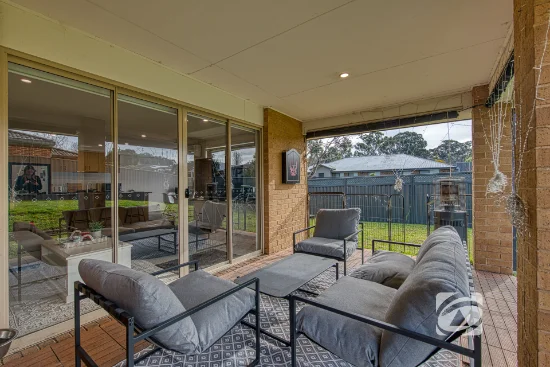 22 Chestnut Chase, Pakenham, Vic 3810-Image