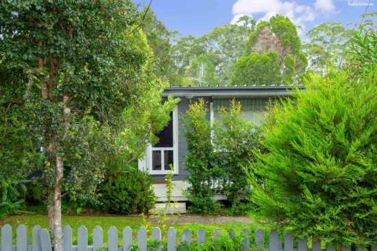 22 Clare Crescent, Batehaven, NSW 2536