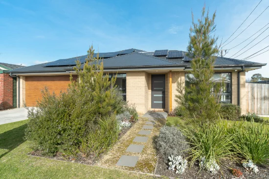 22 Cockatoo Drive, Carrum Downs, Vic 3201