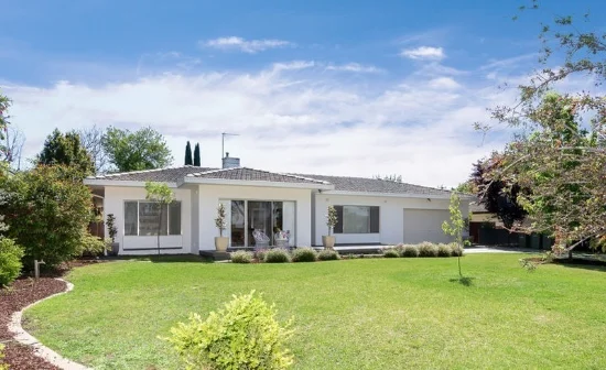 22 Dalkeith Avenue, Lake Albert, NSW 2650