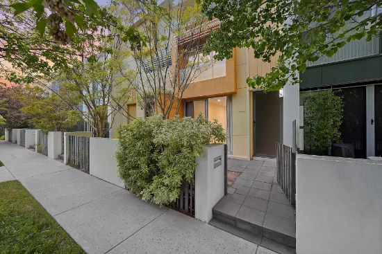 22 Dobikin Street, Crace, ACT 2911
