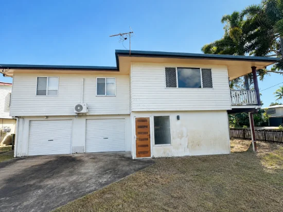 22 Emu St, Slade Point, Qld 4740