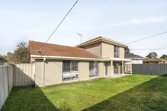 22 Fraser Street, Melton South, Vic 3338