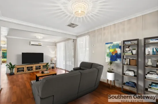 22 Garrett Corner, Parmelia, WA 6167