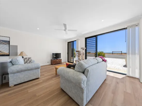 22 Halls Head Parade, Halls Head, WA 6210-Image