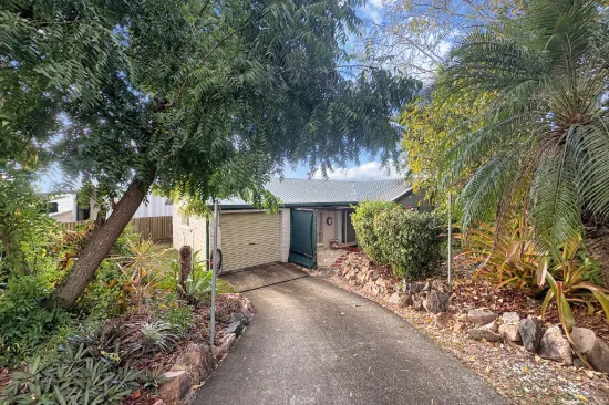 22 Hilltop Drive, Mount Louisa, Qld 4814