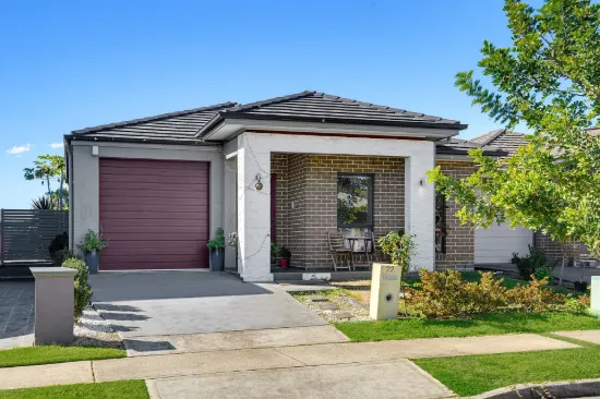 22 Holly Crescent, Jordan Springs, NSW 2747