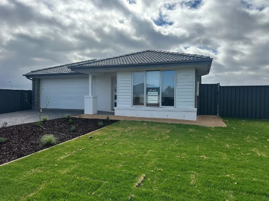 22 Honeyeater Street, Benalla VIC 3672-Image