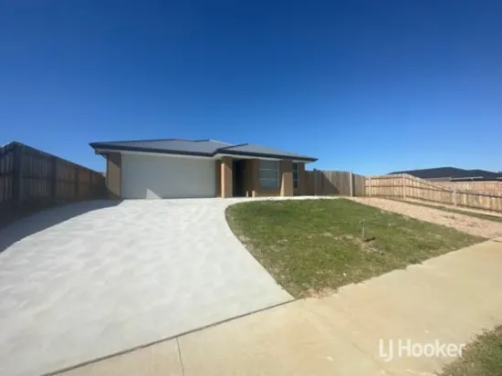 22 Houghton Crescent, Eagle Point, Vic 3878