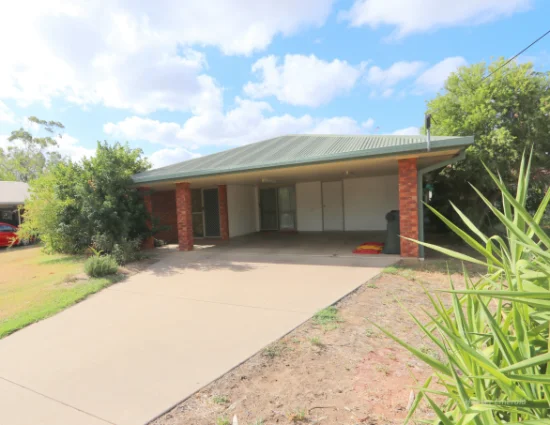 22 Loch Street, Emerald, Qld 4720