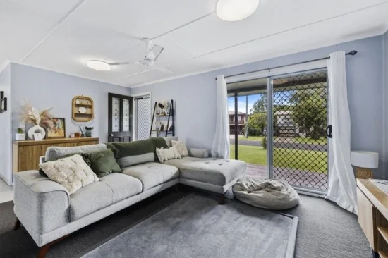 22 MIDDLE Crescent, Dysart, Qld 4745