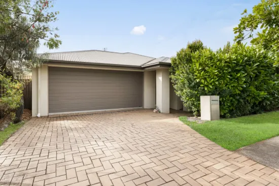 22 Myrtle Place, Mountain Creek, Qld 4557