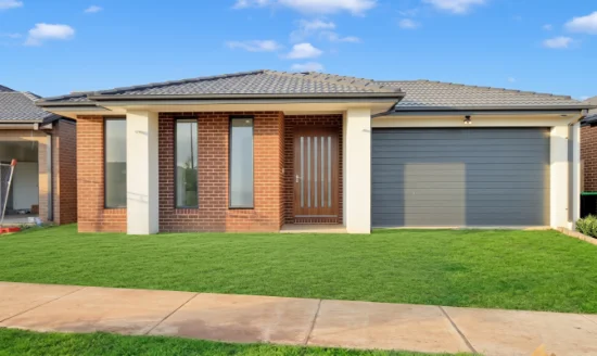 22 Nash Boulevard, Rockbank, Vic 3335