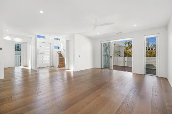 22 Norfolk Avenue, Surfers Paradise, Qld 4217-Image