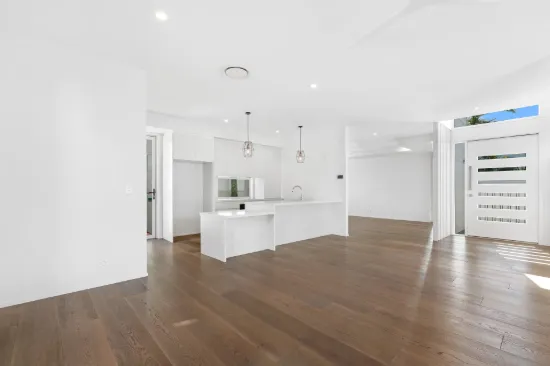 22 Norfolk Avenue, Surfers Paradise, Qld 4217-Image