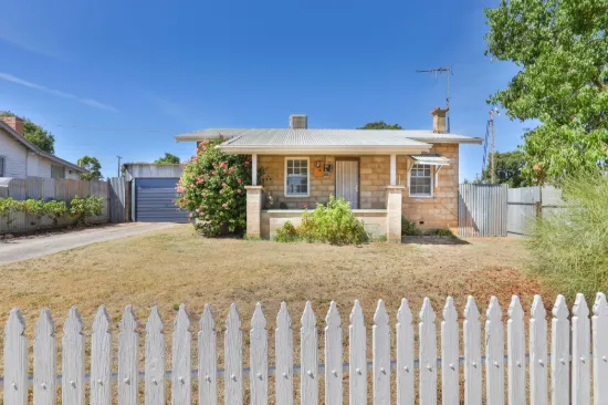 22 Railway Terrace, Ouyen VIC 3490-Image