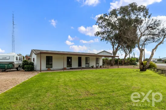 22 Rossiters Road, Moonta Bay, SA 5558