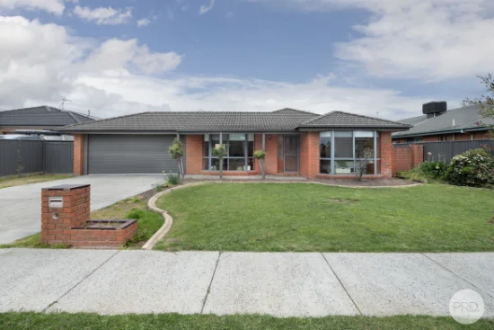 22 Royale Street, Delacombe, Vic 3356