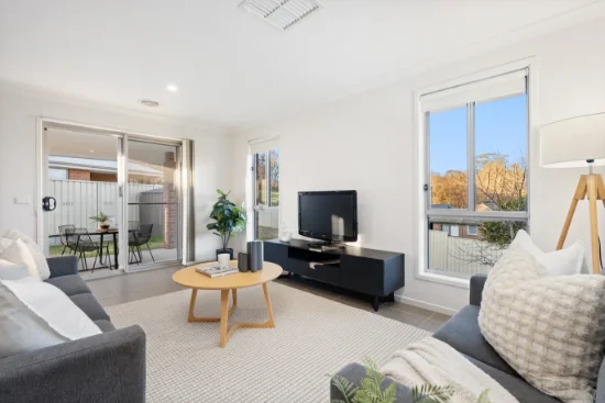 22 Royce Crescent, Lavington NSW 2641 - For Rent