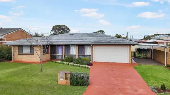 22 Sampson Street, Wilsonton, Qld 4350