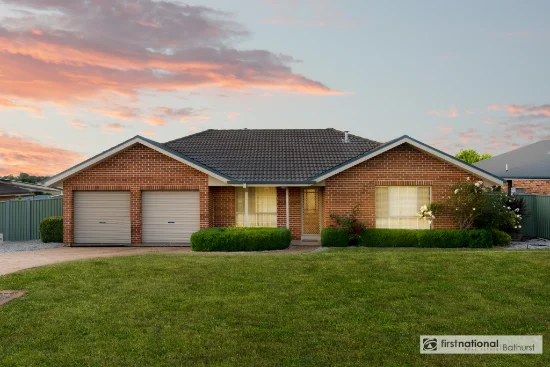 22 Sapphire Crescent, Kelso, NSW 2795