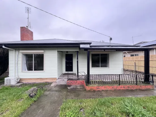 22 Service Road North, Moe, Vic 3825